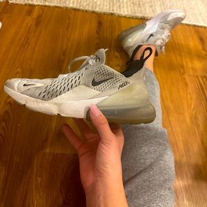 Nike Airmax 270 Women’s Size 7.5 White / Black